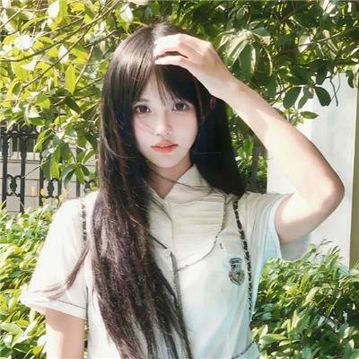 黑影窥窗